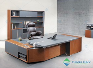 Bàn lãnh đạo TT001